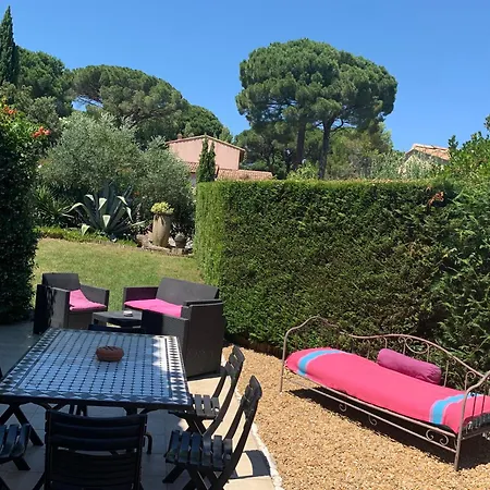 Casa vacanze Maison Spacieuse Avec Piscine Partagée à Gassin