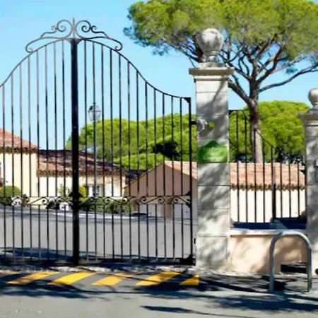 Ferienhaus Maison Spacieuse Avec Piscine Partagee A Gassin