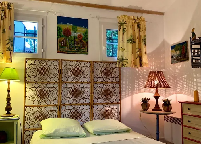 Maison Spacieuse Avec Piscine Partagee A Vakantiehuis