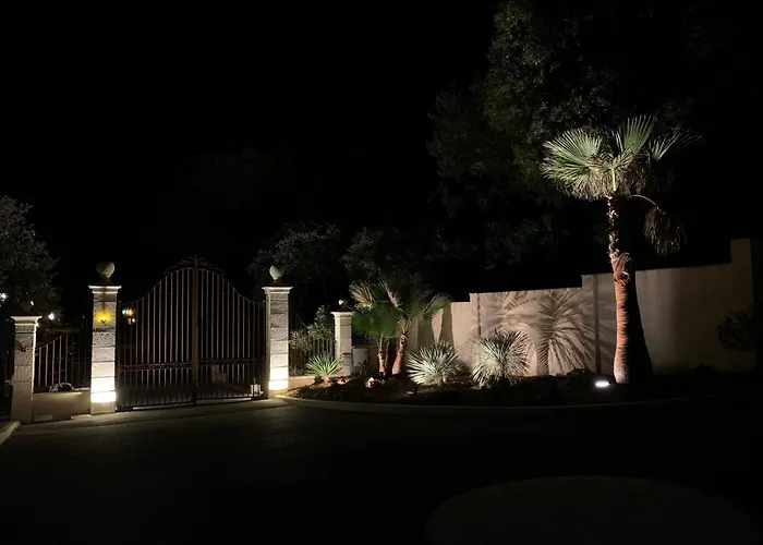 Vakantiehuis Maison Spacieuse Avec Piscine Partagee A Gassin
